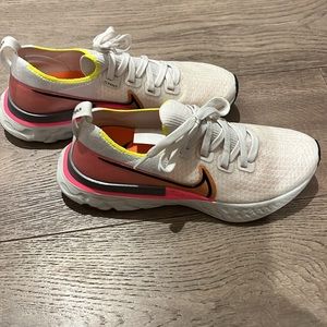 Nike Flyknit running shoes - size 8.5